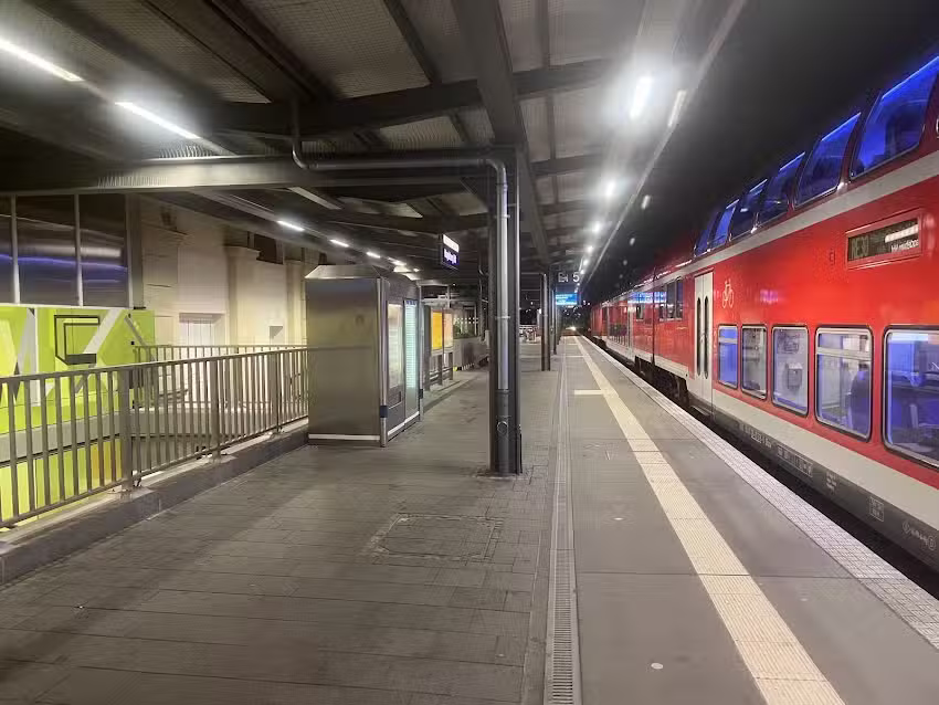 Halberst&auml;dter W&uuml;rstchen Hei&szlig;e Theke