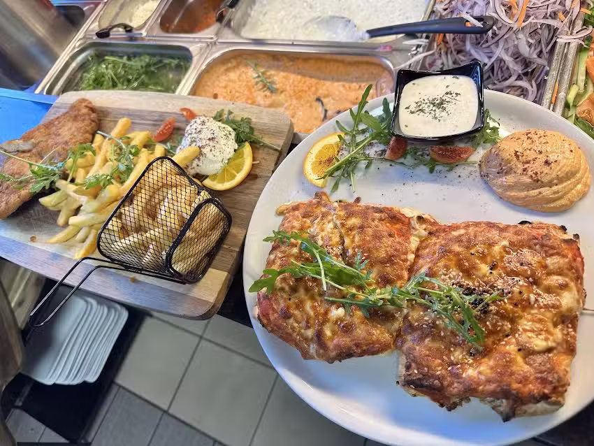 Halil’s Kebabhaus&Pizzeria