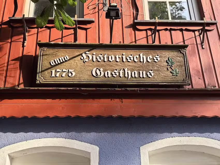 Hanolds Br&auml;ust&uuml;bl