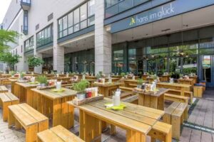 HANS IM GL&Uuml;CK &ndash; K&Ouml;LN Mediapark