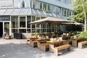 HANS IM GL&Uuml;CK &ndash; M&Uuml;NCHEN Arabellapark