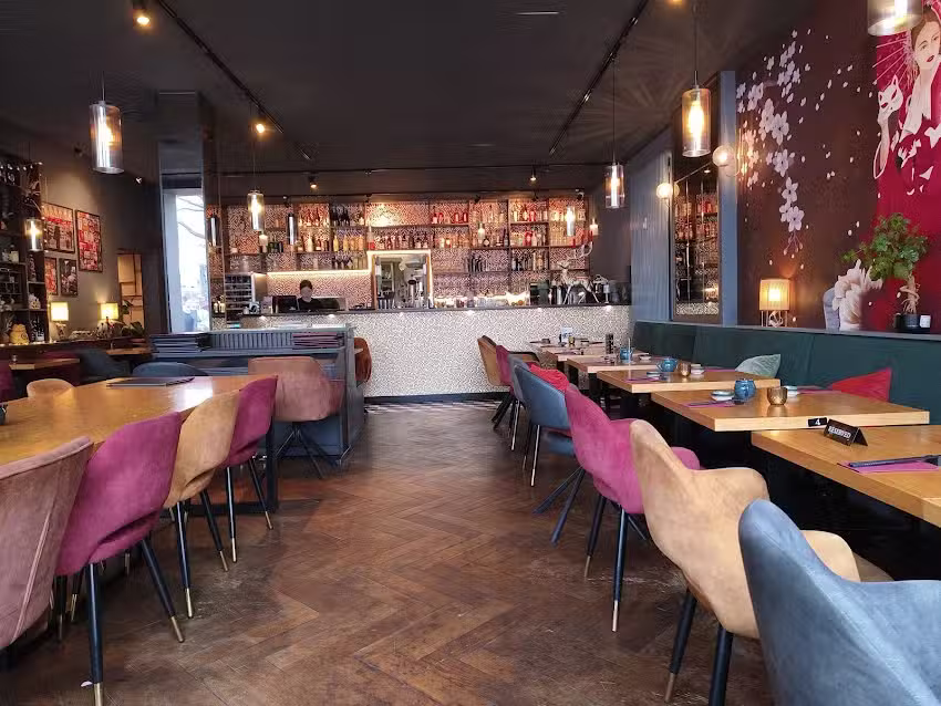 Hatsukoi Hamburg &ndash; japanese grill & sushi