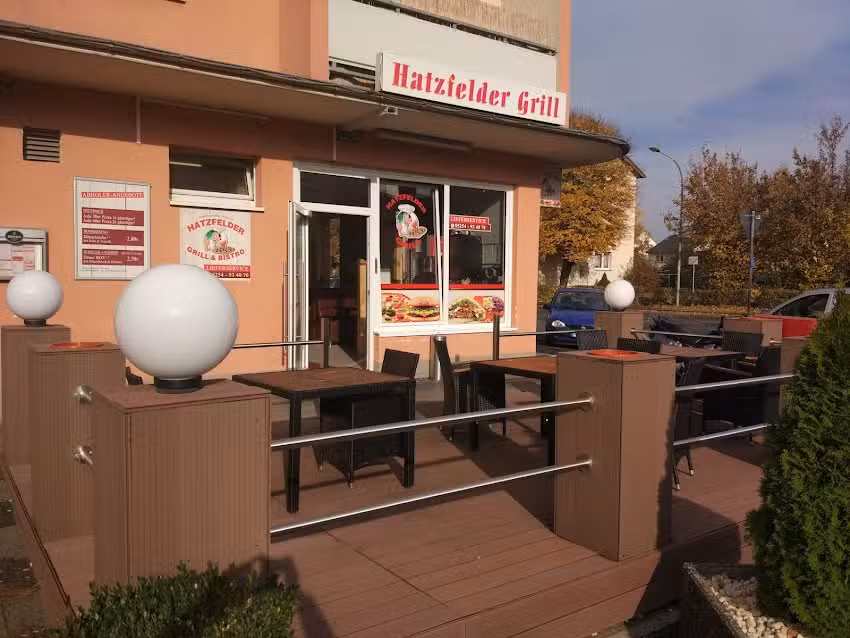 Hatzfelder Grill Schlo&szlig; Neuhaus