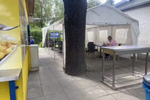 Heike&ldquo;s Holzkohlengrill Das Lichtenrader Original