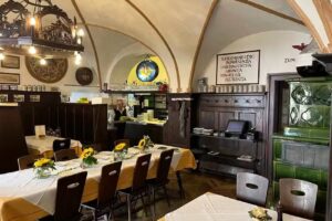 Heilig-Geist-Stiftschenke und Stiftskeller