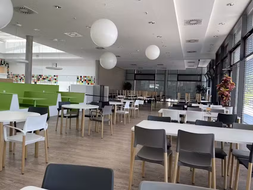 HELIOS Cafeteria