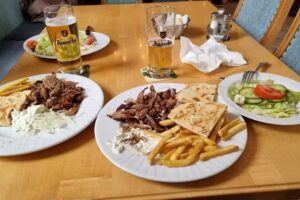 Hellas Taverna Griechisches Restaurant