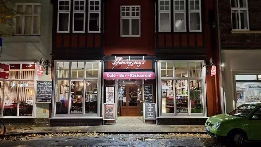 Hemingway&rsquo;s &ndash; Caf&eacute;, Bar, Restaurant