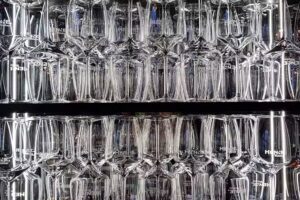 HENNE. Weinbar