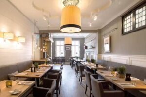 Henny’s Restaurant & Events