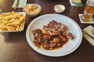 Herr Mackenstein – Restaurant, Cafe & Veranstaltungsort