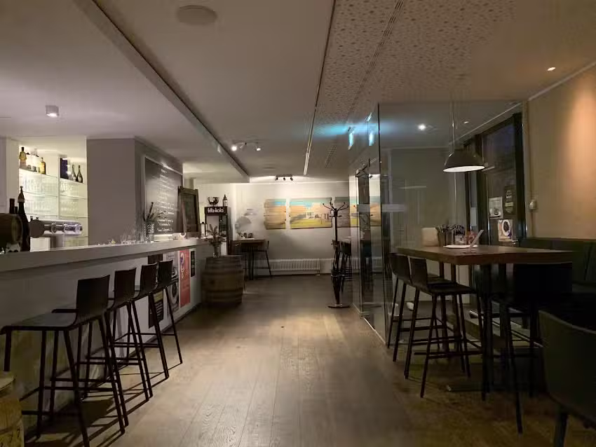 hier & jetzt am Turmcaf&eacute;