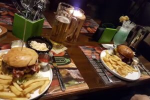 Hilli’s – grill & bar