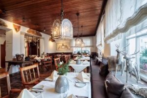 Hirschens Wirtsstuben