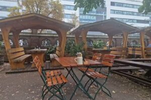 Hoepfner Biergarten – Deutsche Küche & Brauereispezialitäten