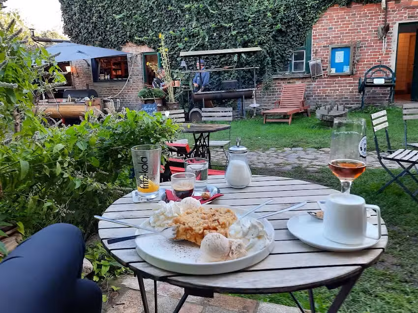 Hofcaf&eacute; & R&auml;ucherei