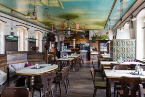 Hofgarten Wirtshaus & Biergarten