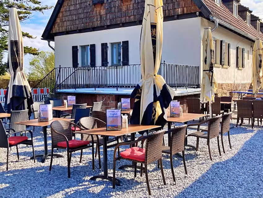 Hofreite Hessenaue &ndash; Hofladen, Biergarten, Restaurant &ndash; Fischmaster