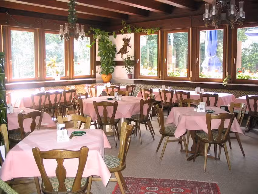 H&ouml;hengastst&auml;tte Zum Wei&szlig;en Stein