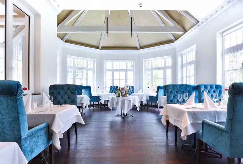Holzapfel&acute;s Restaurant im Glockenturm