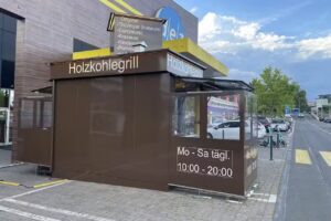 Holzkohlegrill