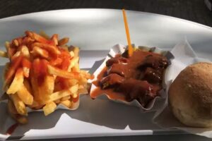 Holzkohlegrill H&ouml;gel