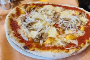Holzofen Pizza