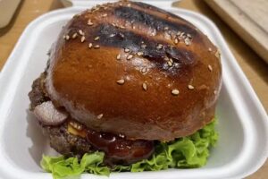Holzwurm Gastrokneipe
