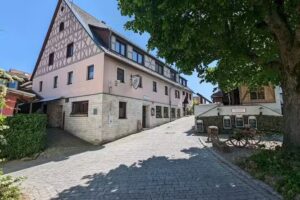 Holzwurm WIRTSHAUS & BAR