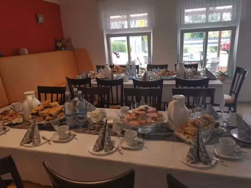 Honigstübchen – Café und Allerlei