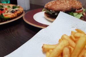 Hot Burger & Pizza Schrobenhausen