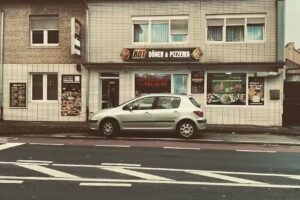 Hot Döner und Pizzeria
