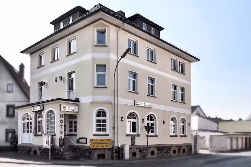 Hotel Anker & Restaurant Tiramisu