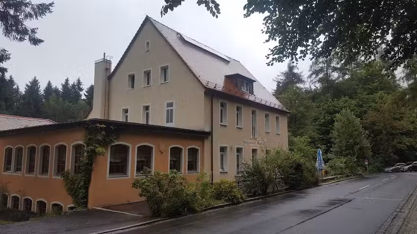 Hotel & Berggasthof Waldlust