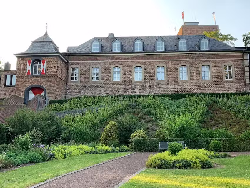 Hotel Burg Wassenberg by Savio