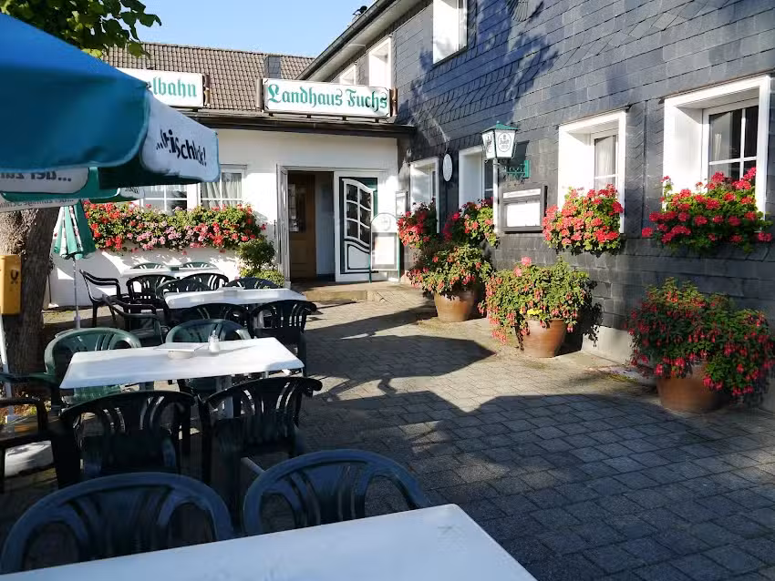 Hotel &ndash; Caf&eacute; &ndash; Restaurant | Landhaus Fuchs