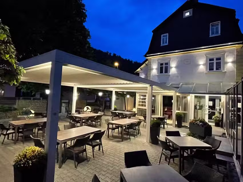 Hotel & Gasthof H&uuml;ttensteinach KG