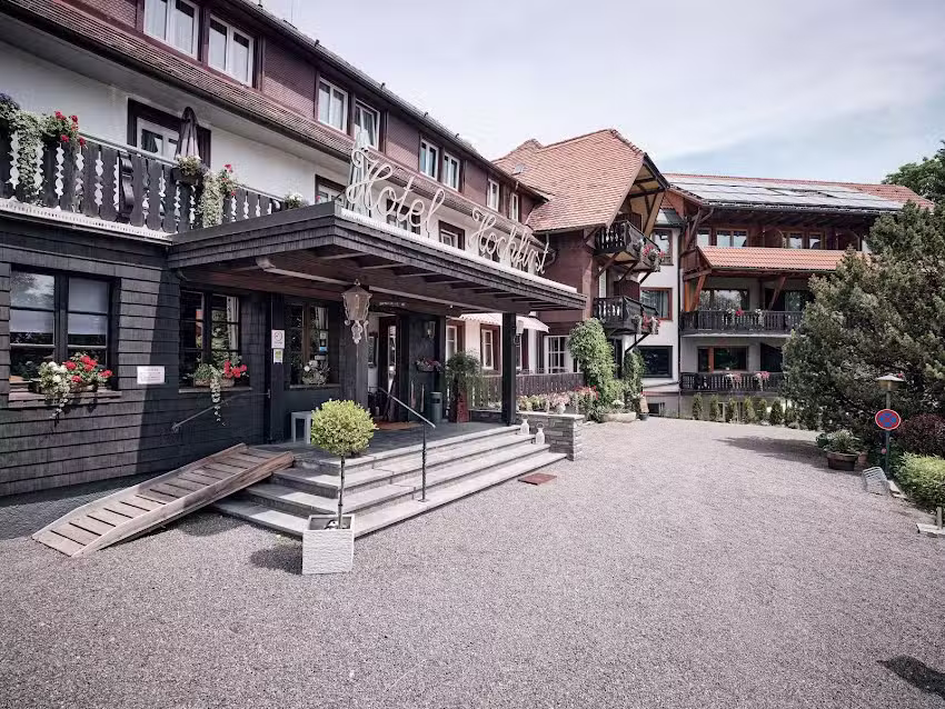 Hotel Hochfirst &ndash; Julia und Tom Stahl