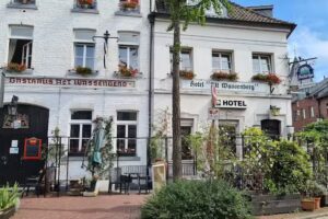 Hotel &ndash; Restaurant Alt Wassenberg