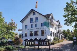 Hotel Restaurant Bigger Hof, Platzhirsch am Jahnplatz