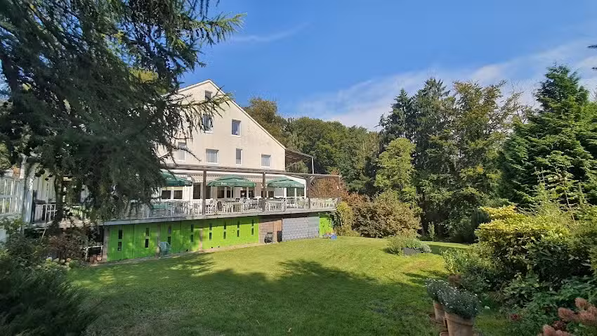 Hotel &ndash; Restaurant &ndash; Cafe Waldesruh