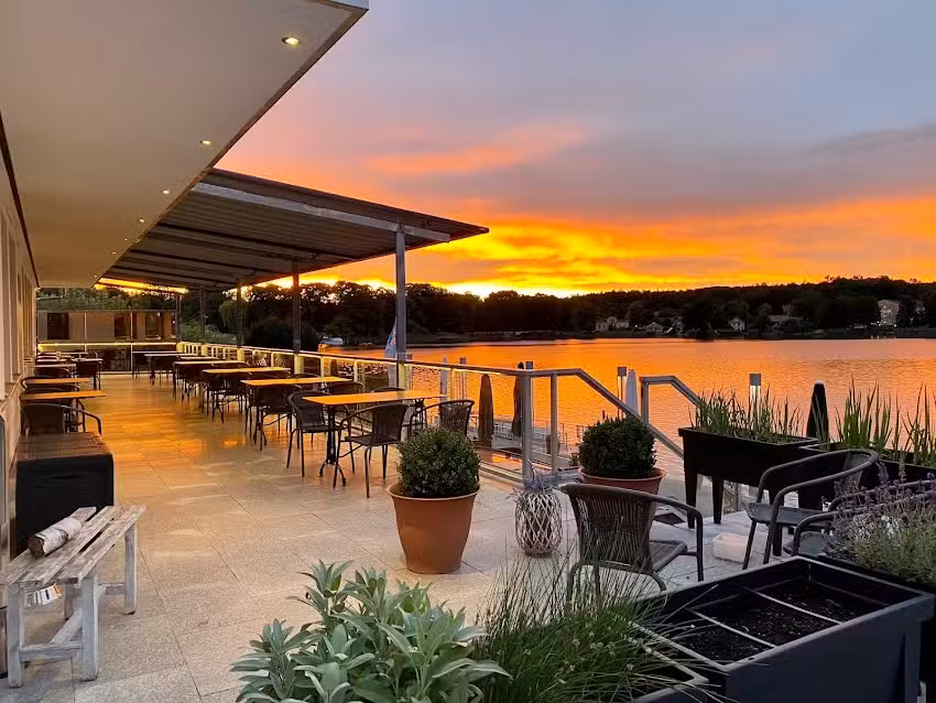 Hotel & Restaurant Deutsches Haus am Haussee