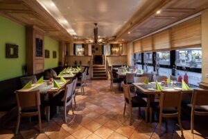 Hotel &ndash; Restaurant Kampwirth