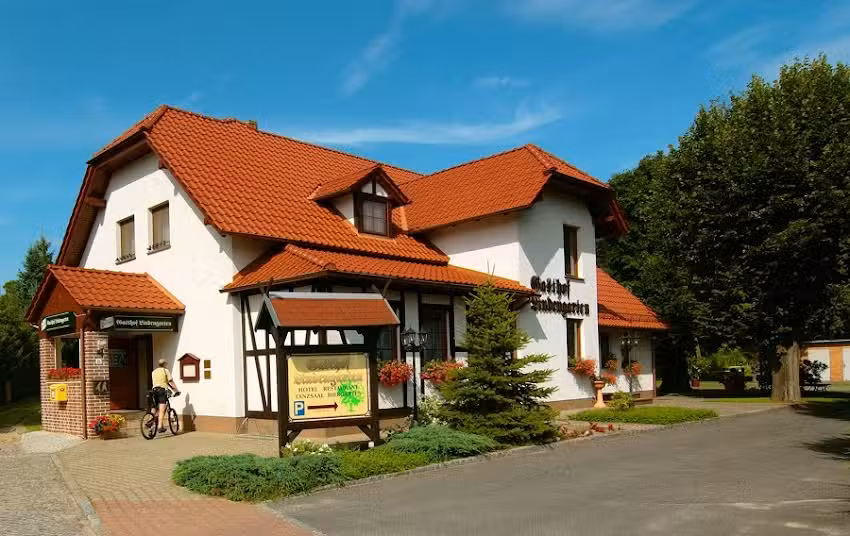 Hotel & Restaurant Lindengarten L&uuml;bben Spreewald