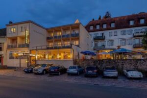 Hotel / Restaurant Mildenburg mit dem Café Ginkgo
