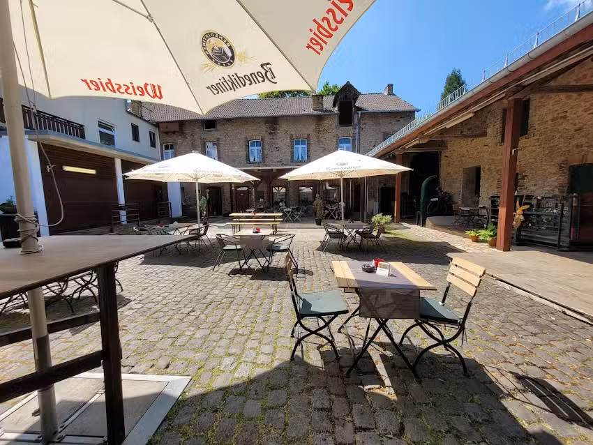 Hotel &ndash; Restaurant Nettersheimer Hof