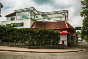 Hotel & Restaurant Park Cafe ISA
