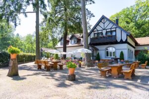 Hotel & Restaurant Waldhufe GbR