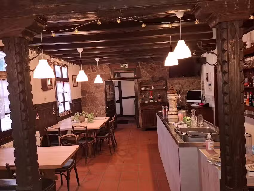 Hotel Restaurant &bdquo;Zur Post&ldquo; Dh&uuml;nn
