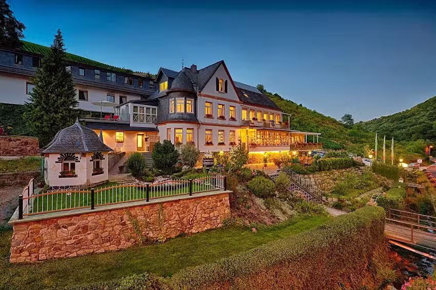 Hotel Weinberg-Schlösschen